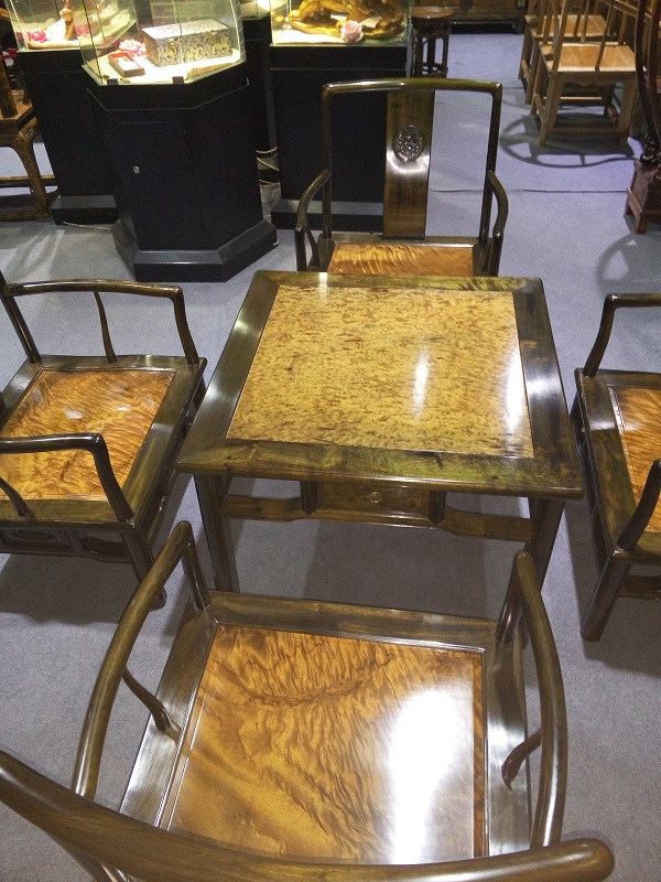 金絲楠木家具