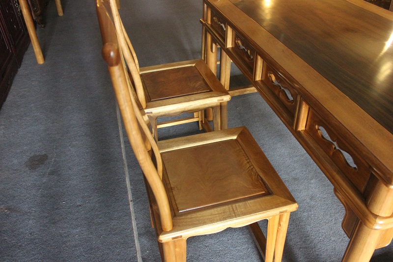 金絲楠木家具