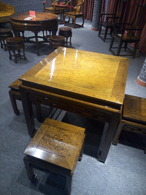 金絲楠木家具